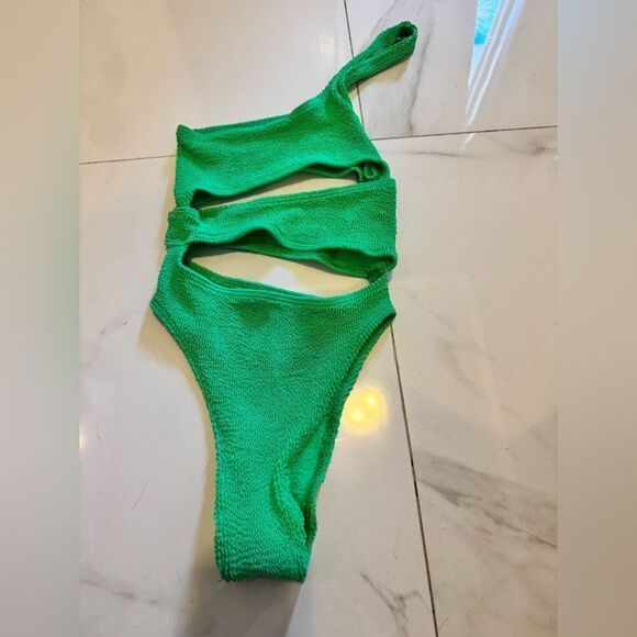 bond-eye Green Cutout One Piece Swimsuit #21 - Picture 6 of 6